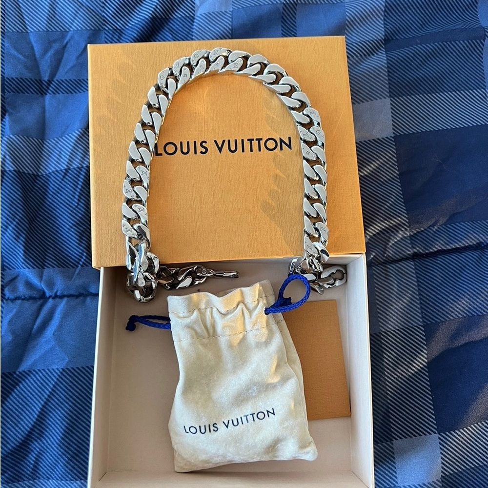 Louis vuitton chain links necklace